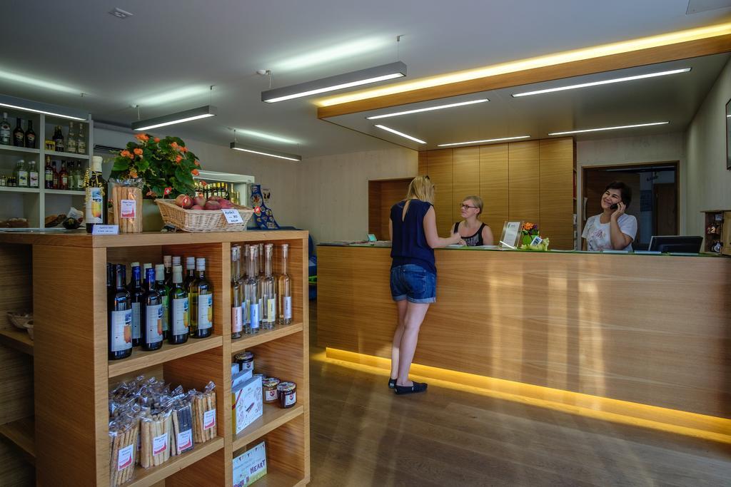 兰德嘎斯霍夫露营酒店 Wagenhausen 外观 照片